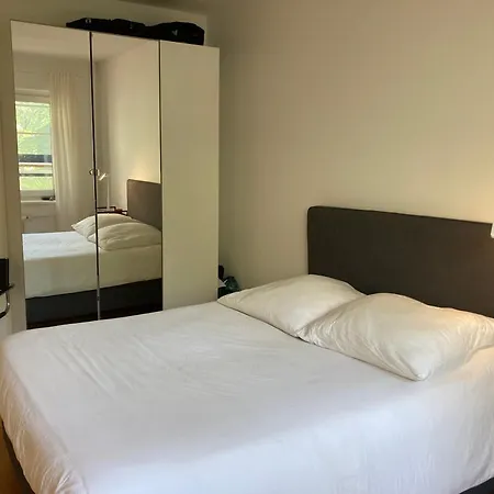 Homestay Canal-front At Maybachufer - Private In Newly Renovated 80 Sqm Two-bedroom Berlin
