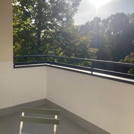 Canal-front At Maybachufer - Private In Newly Renovated 80 Sqm Two-bedroom Homestay
