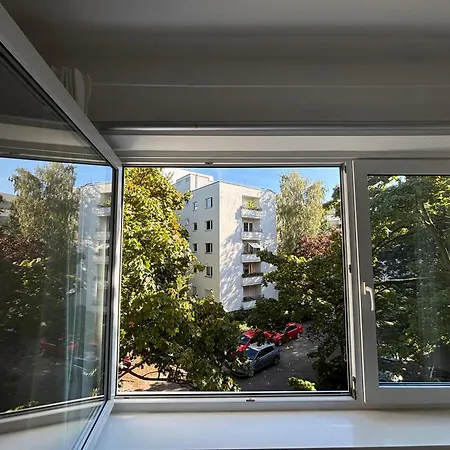 Ubytování v soukromí Canal-front At Maybachufer - 80 Sqm Two-bedroom Book One Or Full