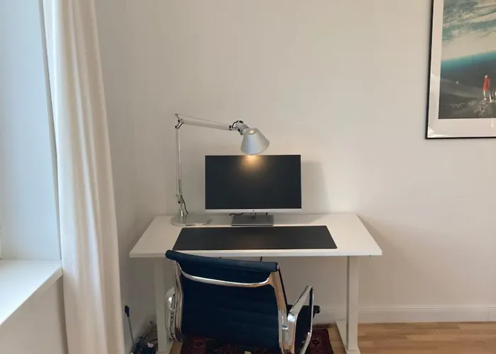 Habitación en casa particular Canal-front At Maybachufer - 80 Sqm Two-bedroom Book One Or Full *